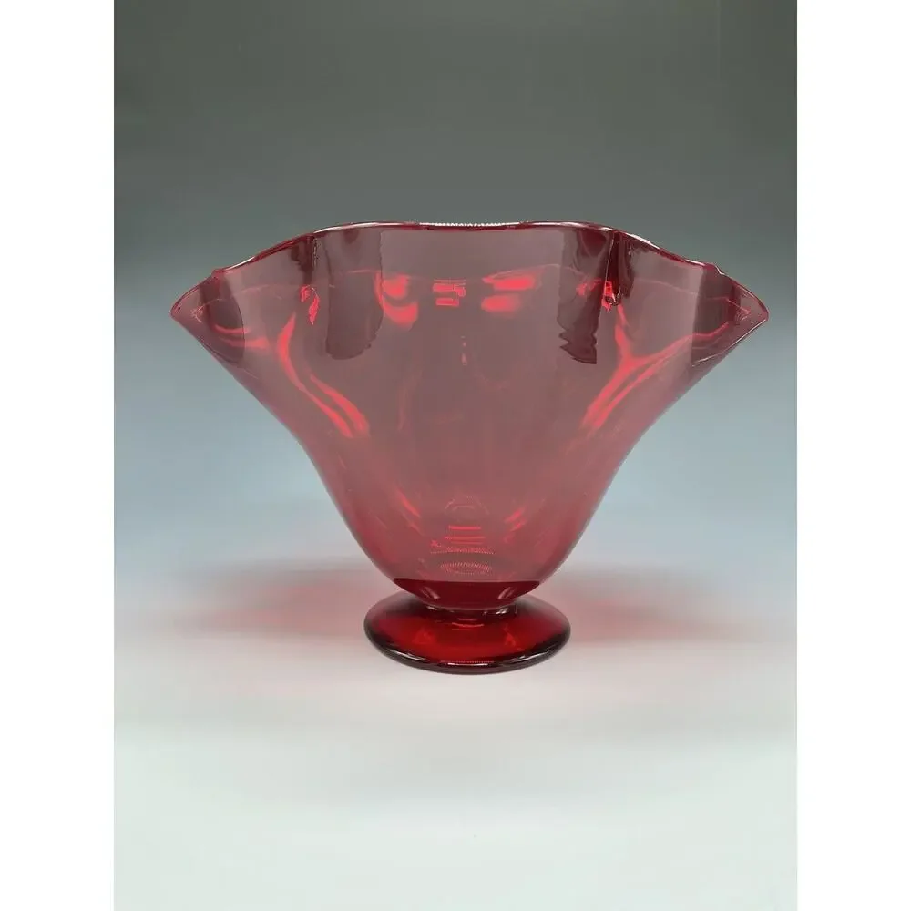 Vintage Pairpoint‎ Gunderson Glass Ruby Red Fan Vase Ruffled Pedestal Oval